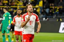 太阳队后卫布克成为全明星周末MVP-包含足球预选赛强势队伍崭露头角，战绩斐然引瞩目的词条