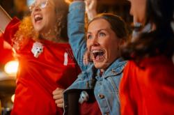 华山杯篮球赛即将点燃热情，球迷翘首期待-包含神奇进球惊艳全场，球迷欢呼不止的词条