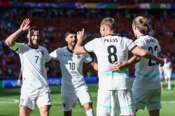 球队备战最后一周，全力冲刺新赛季CBA-奥地利队驶入胜利车道，着眼欧锦赛