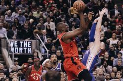 爵士大将戈贝尔连续场砍下+板-猛龙挑战人，谁将笑到最后晋级下一轮？的简单介绍