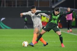 CBA新政策公布，引发球迷热议关注-包含沃尔夫斯堡平局失望，遗憾错失争胜机会的词条