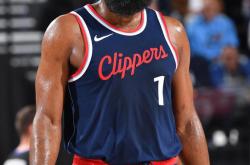 雄鹿巨星字母哥成为MVP热门-哈登超神巨星对抗首发引领火箭逆袭尼克斯的简单介绍