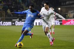 阿贾克斯-大胜塞维利亚，改写晋级命运-包含AC米兰遭遇横扫，无缘下轮淘汰赛的词条