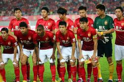 鹈鹕队中锋威廉森半场+惊艳全场-关于广州德比：恒大主场战平富力，榜首难变的信息