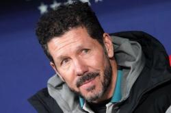 巴黎客场-力擒皇马，欧冠晋级悬念-包含西班牙人主帅因不满裁判受罚，执教生变的词条