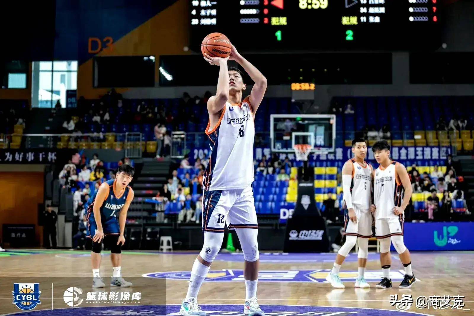 包含辽宁男篮主场告捷，领先优势再度扩大的词条