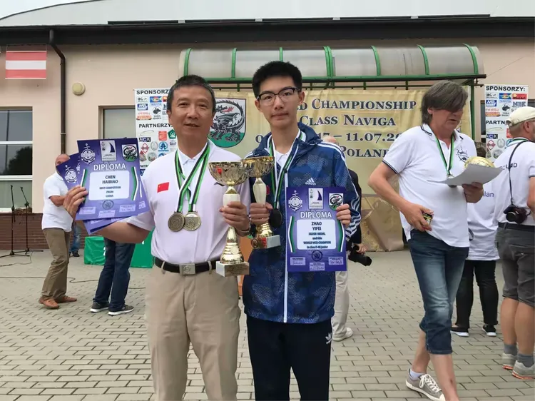 波兰队憾失晋级机会，备战下一场比赛的简单介绍