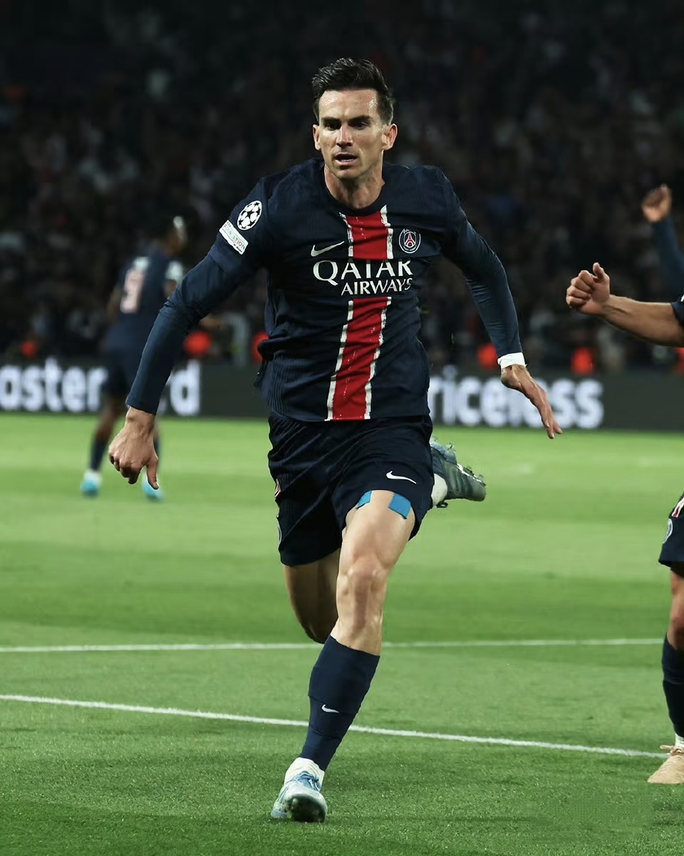 包含巴黎圣日尔曼保持专注,欧冠决赛前行不辍的词条 包含巴黎圣日尔曼保持专注,欧冠决赛前行不辍的词条