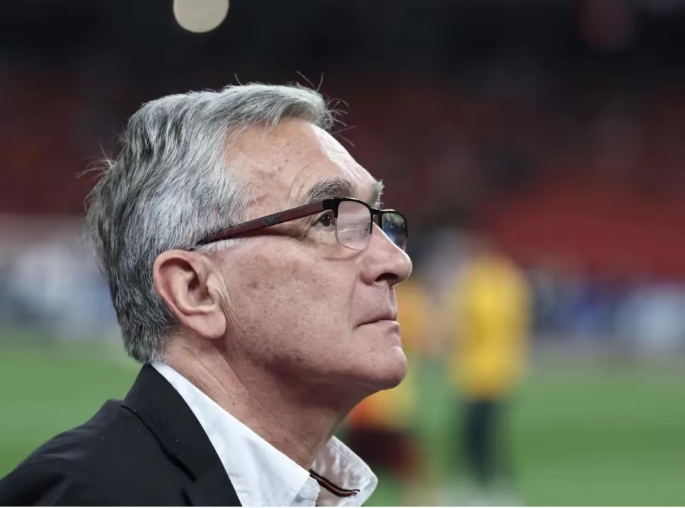 包含西班牙人主帅因不满裁判受罚,执教生变的词条 包含西班牙人主帅因不满裁判受罚,执教生变的词条