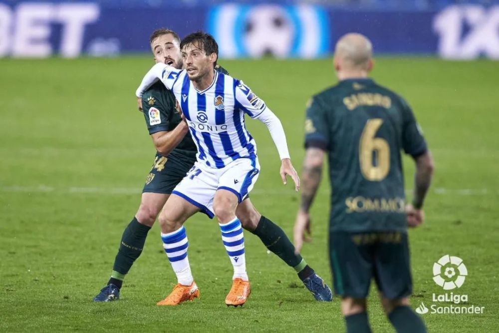 慕尼黑傲娇大胜，领跑积分榜